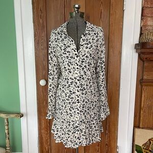 NWT Zara Button Front Floral Print Mini Dress ~ Size Medium 💚🍄